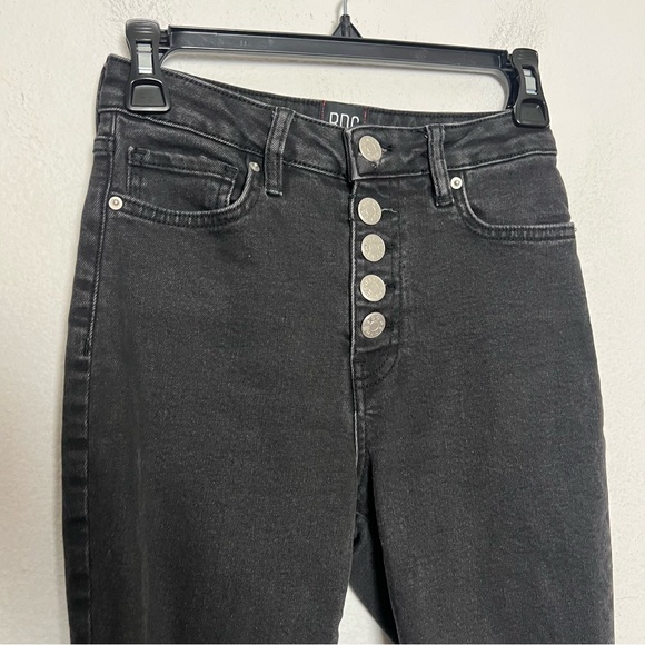 Urban Outfitters BDG Girlfriend High Rise Cropped Skinny Jeans Washed Black 26 - Picture 3 of 8